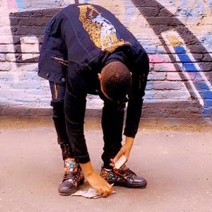 Meet your Posher, Champ